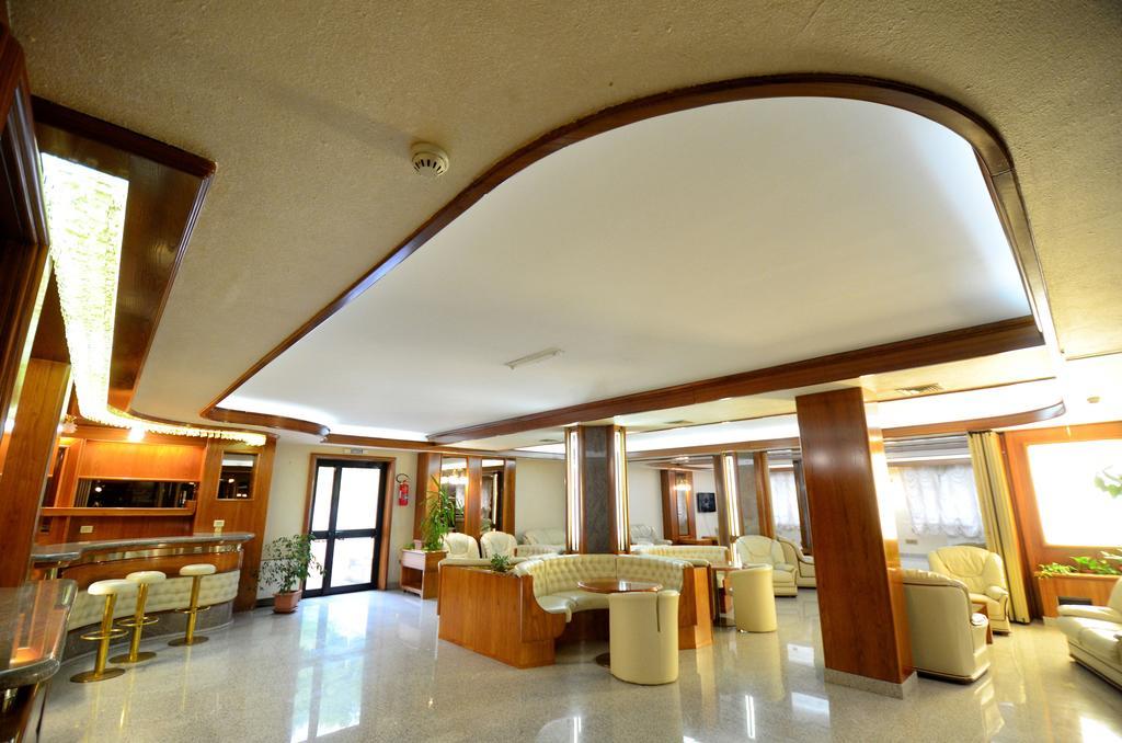 Grand Hotel Delle Rocche Rocca di Mezzo Zewnętrze zdjęcie