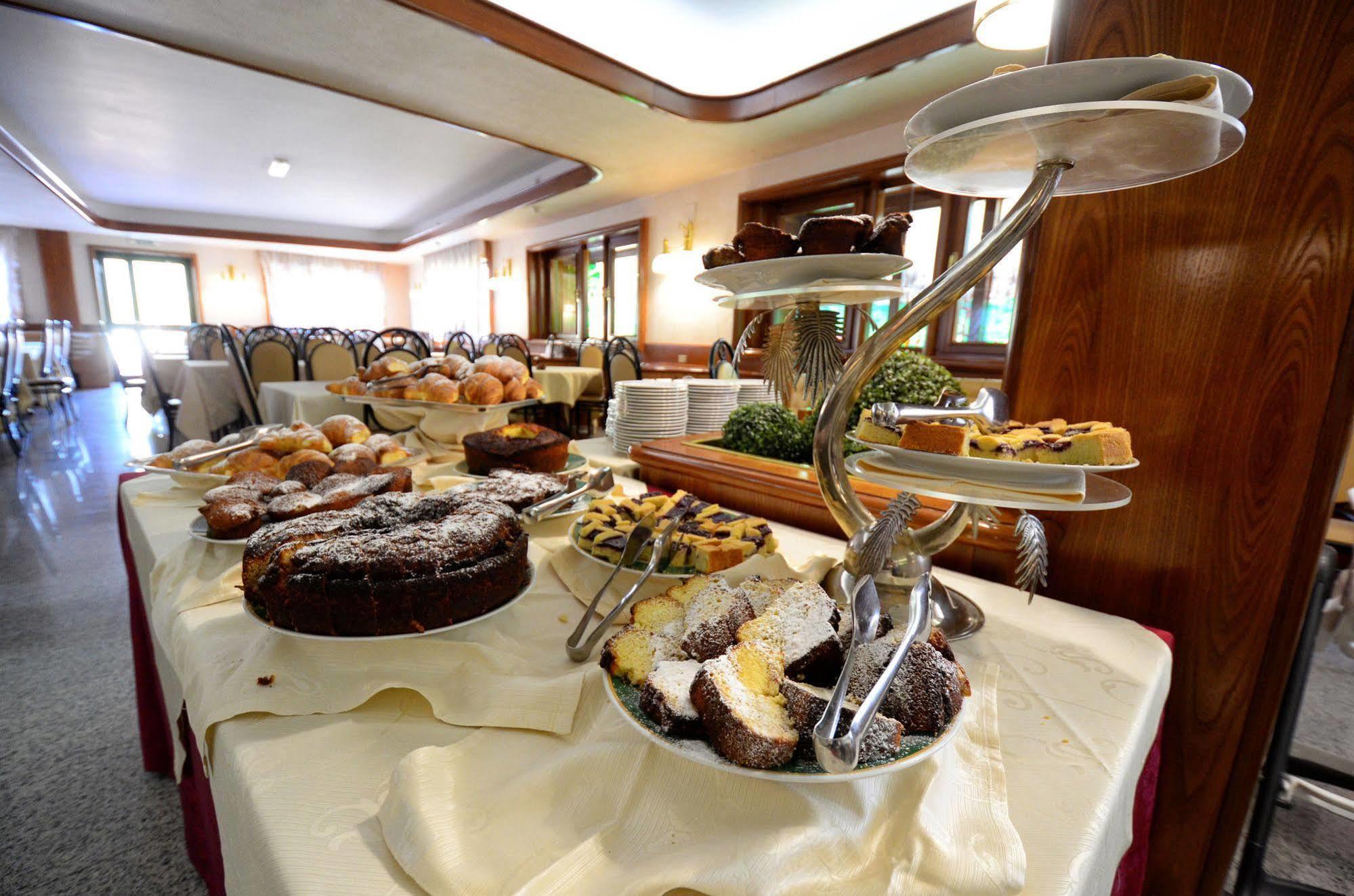 Grand Hotel Delle Rocche Rocca di Mezzo Zewnętrze zdjęcie